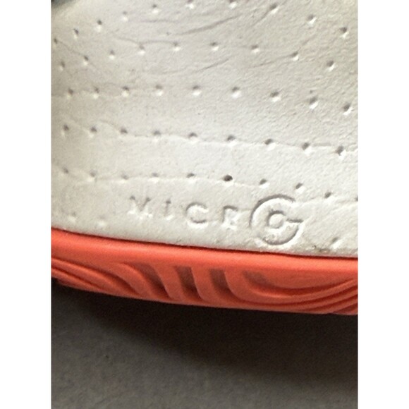 Athletic_Shoes